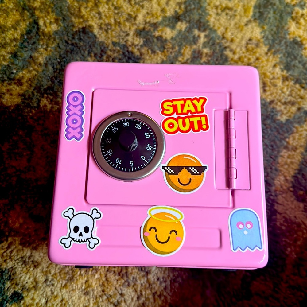 Pink Childs safe easy to open